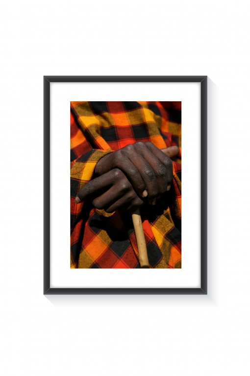 Poster with frame Hands - Kenya By Emmanuel Catteau