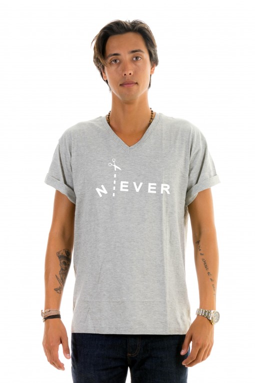 T-shirt v-neck Never