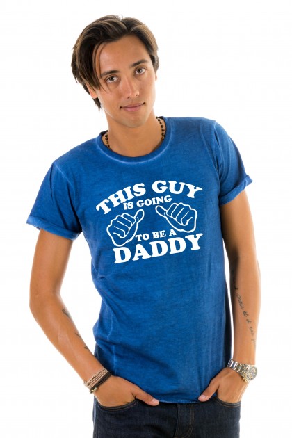 T-shirt This guy is going to be DADDY