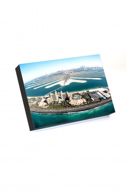 Frame to go Palm Jumeirah By Emmanuel Catteau